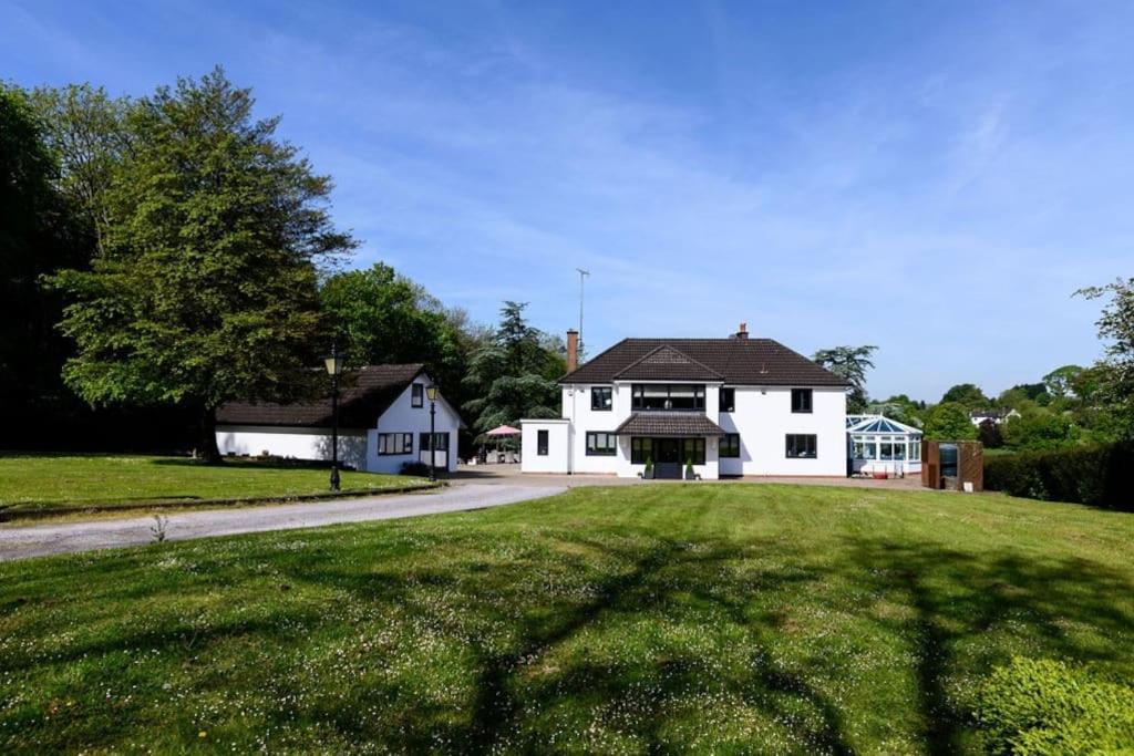 The Coach House At Manor, Cardiff * Wenvoe