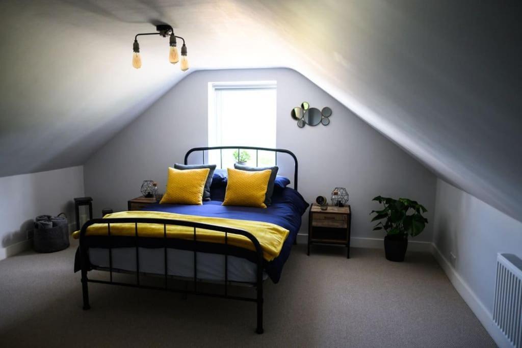 The Coach House At Manor, Cardiff Wenvoe